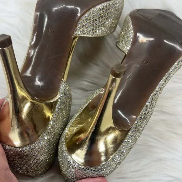 Marc Fisher Gold high heeled shoes size 8 woman’s - Picture 10 of 10